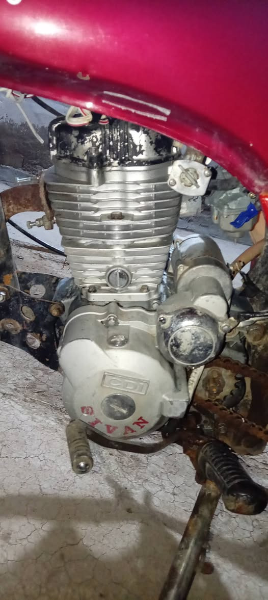 السلام عليكم دراجه للبيع مكاني بغداد التاجي الدراجه 2017 كلك للتواصل 
*********** محرك حجم 150 وكلچات حجم 200 معدل خير من الله شرط واحد ثاني  بطناش ولدراجه كامله مابيها أي نقوصات
