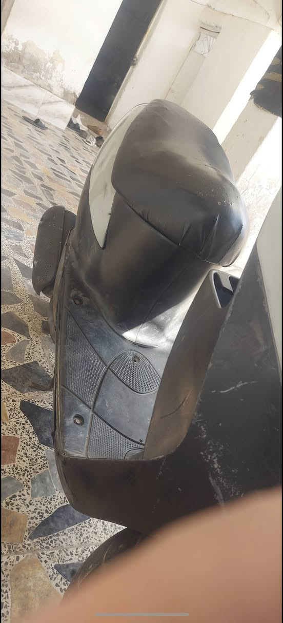 دراجه ذبانه جنطه نضيفه العنوان ميسان المجر الكبير السعر 240الف بيها مجال قليل رقم الاستفسار *********** متواجد واتساب او فيس بوك الاسم سيف محمد
