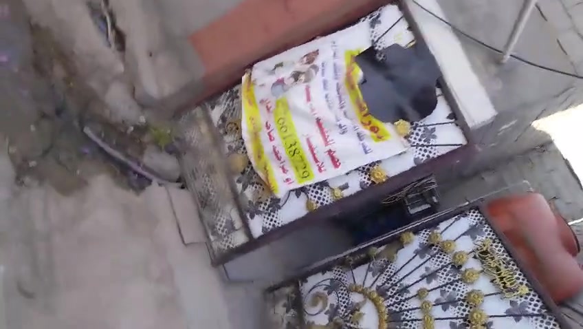 دار ١٠٠ متر ١٠ في ١٠ ابي غرق حي البتول فيها معاملة تطويب التفاصيل في الفيديو للاستفسار مراجعة مكتب الضاحية للعقار هاتف ***********
