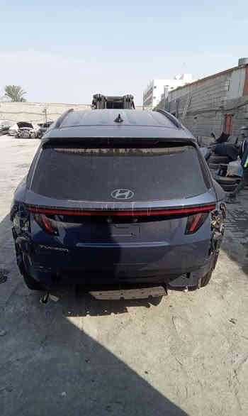 السلام عليكم ورحمة الله 

للبيع 

توكسان 2025 حالياً يالامارات
السياره يصير بيها بارد وتكحيل غراضها كلها بنصها 
تستلم غراضها مشدوده عليها يصير بيه بارد بالجاملغ وبارد بالجنطه مال شحن

السعر واصل البصره 18،200$تستلم خلال 7 ايام 
السعر واصل اربيل 21،000$ تستلم خلال 10 ايام بدون رقم سعر بلاش وبالعافية على الياخذها

للاستفسار
***********
***********
احمد
