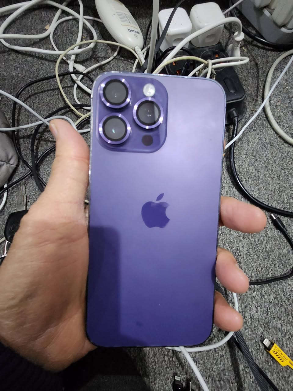 ١٤ برؤماكس
١٢٨ دبل سيم 
شاشه وظهر مبدل 
بصمه وجه شغال 
سعر ٣٧٠ دولار 
أربيل قلعه 
*********** واتساب
