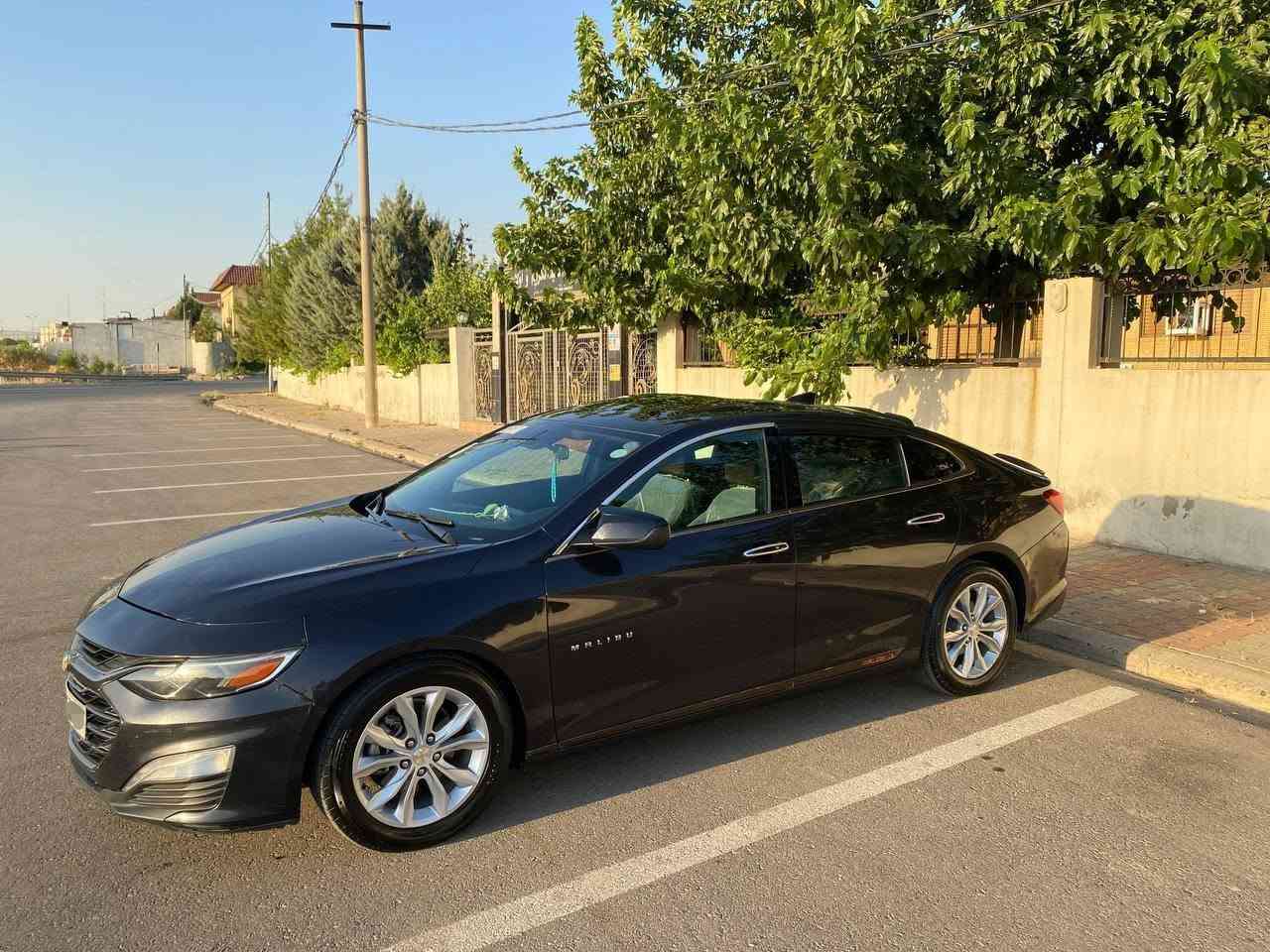 chevrolet malibu 2023 Lt2
شوفرليت ماليبو موديل 2023
فئة LT2
ماشية 54 الف ميل
فتحة
بصمة و تشغيل عن بعد و ابواب بصمة
كشنات كهربائي و تدفئة
تبريد مركزي
تحكمات سترين
شاشة جبير كار بلاي كاميرا خلفي 360 
رادار امامي و تحديد مسار و توقف ذاتي كلها شغال
ضرر سيارة بسيط شبر من بنيد مع باب نفر بدون دواخل او لغود شرط كل شي
محرك و گير و كهربائيات و تبريد شرط
سيارة بأسمي سنوية جديد لحد 2030 
متواجد اربيل
رقم موبايل : 
***********
*********** أربيل, العراق
