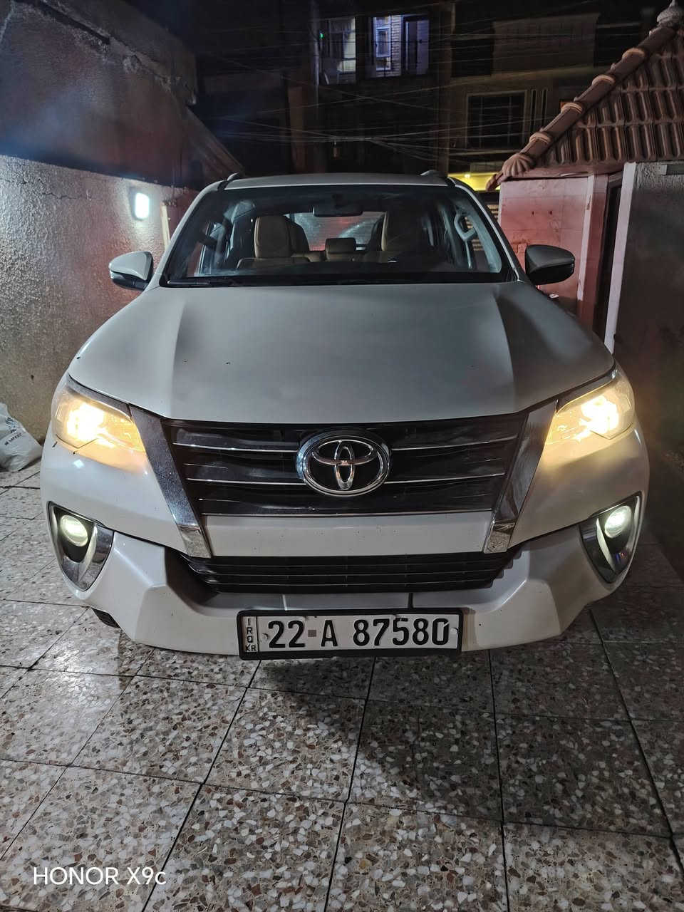 للبيع... فورجنر 2019
4سلندر
7راكب
2.7
العنوان بغداد حي الجامعة
السعر 260
 للاستفسار الاتصال على الرقم ***********
