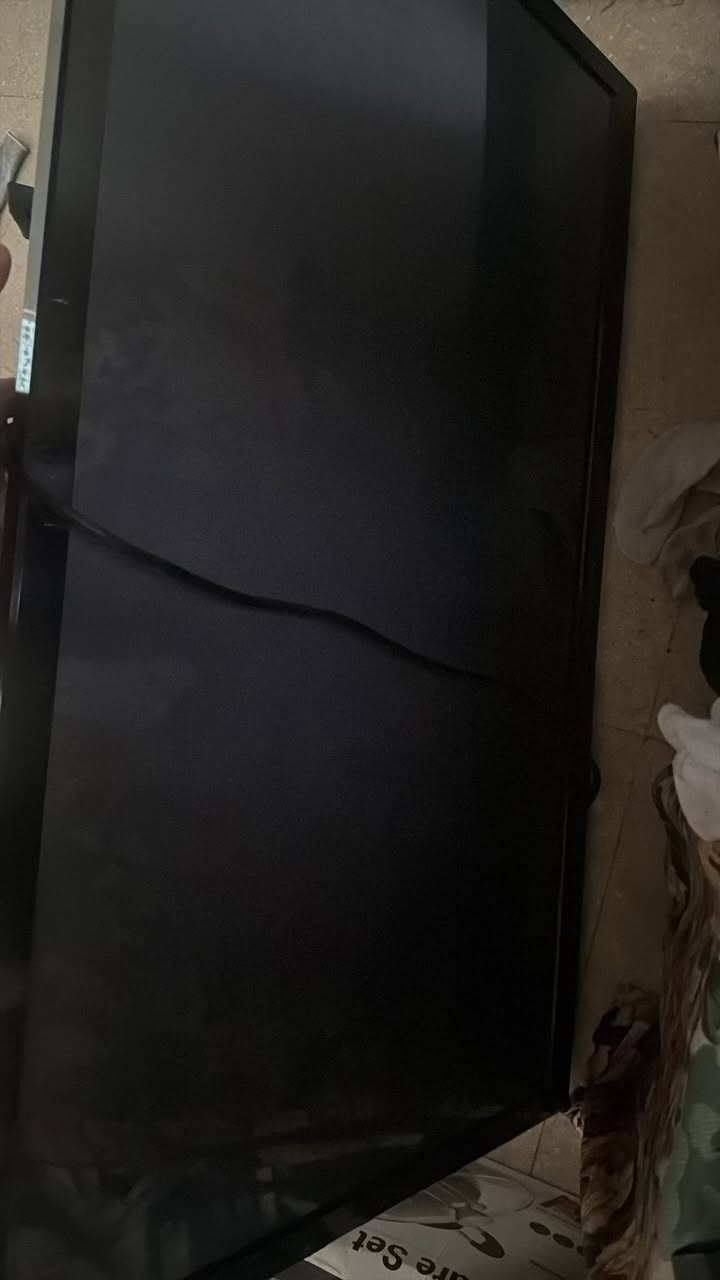 شاشه سامسونك بدون سمارت عاديه
السعر 130

وياها تيفي بوكس ينطيها نت يوتيوب سينمانا كلشي

***********

بغداد
