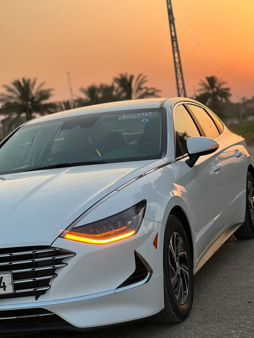 سوناتا موديل ٢٠٢٣ هابرد محرك ٢٠٠٠توربو ضربته قبق الجنطه ماشيه ١٩ الف السعر 205قفل
***********
