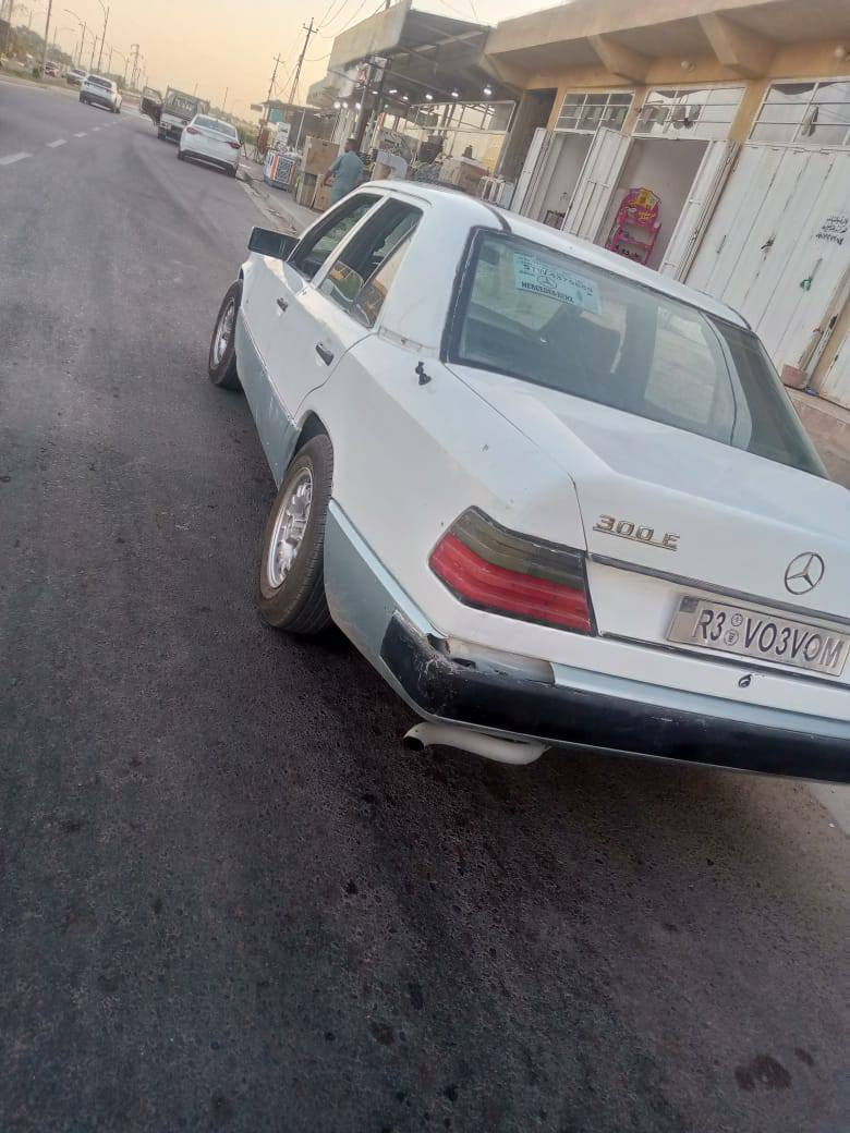 سياره للبيع مارسدس دب 

موديل 1987

رقم انبار الماني حرف R  سنويه صاقطه 

تحويل مباشر 

كير ومحرك اكسل شرط مكفولات 

كير ومحرك بطه 2500

تخم تاير جديد 

صدر امامي وخلي ابحاله جيده 

سياره حلوه مابيها اي نقص 

السعر 35

مكاني صلاح الدين الضلوعيه 

الهاتف ***********

الهاتف ***********
