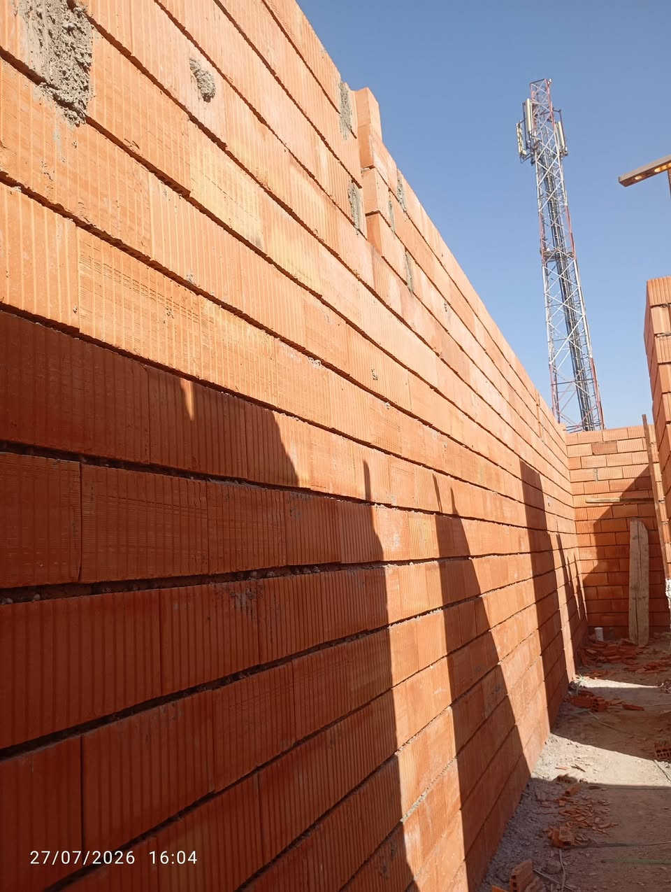 اسطه بناء متفرغ حالين شغل هندسي ستلام مهندس تسقيط خريطه ***********
