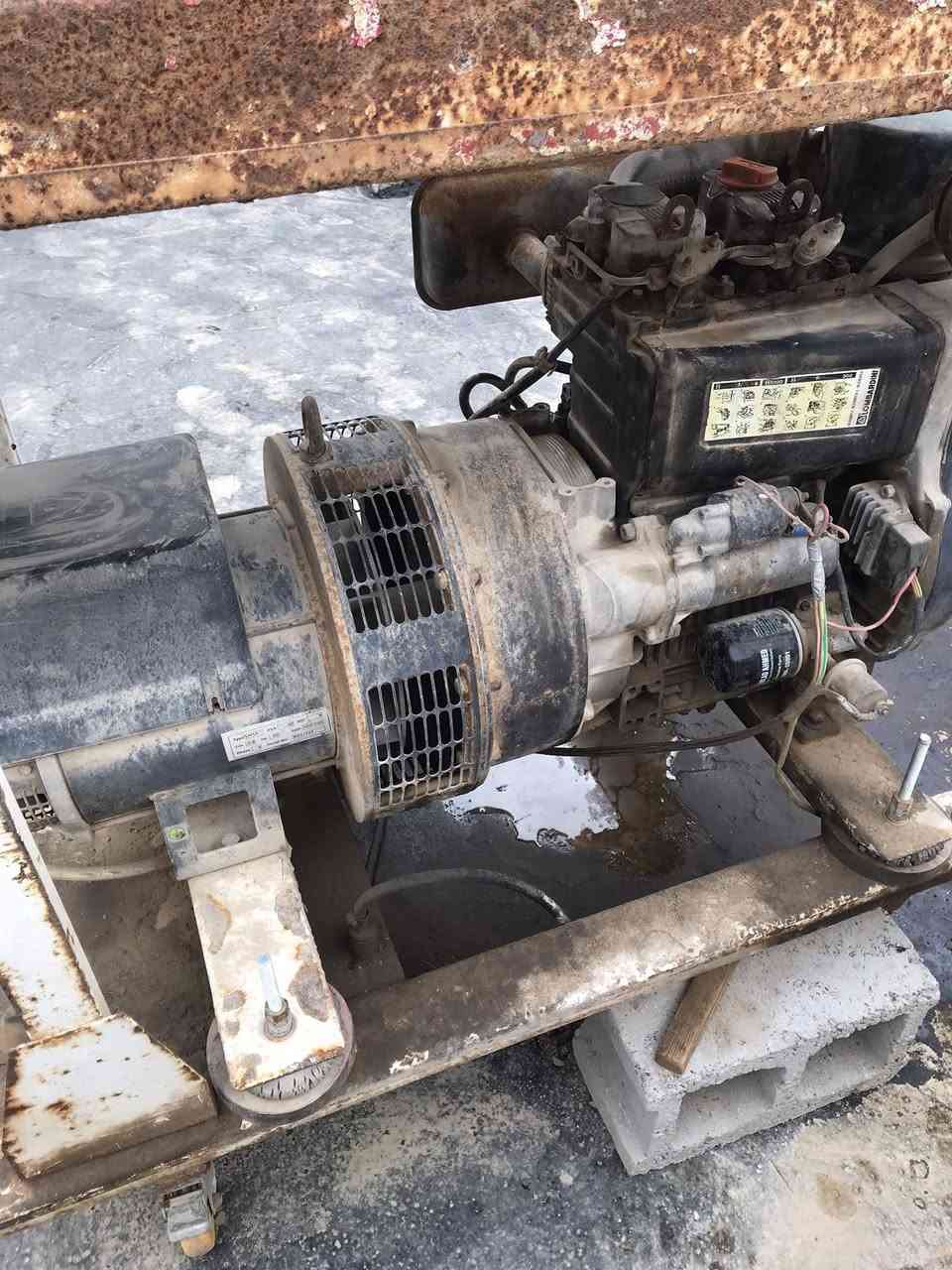 مولد نمبر ديني ايطالي
للبيع 
ثير فيز 
10 كيفي 

مال بيت 
السعر مليون و100 

العنوان ابو غريب حي الشهداء 

غير متواجد ع الفيس 

رقم الموبايل ***********
