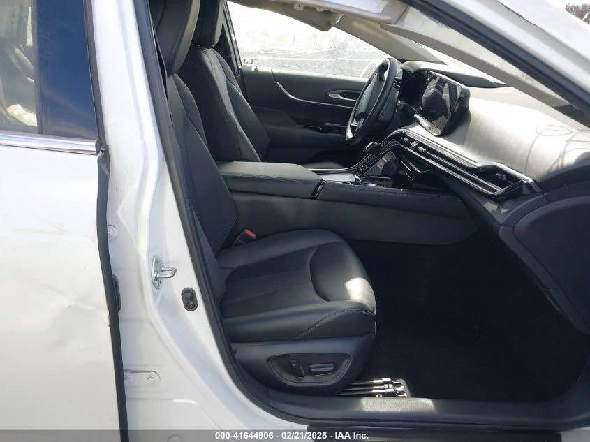 سلام عليكم للبيع تيوتا ميراي 23 هيدروجين داخل جلد خمس كامرت اصطفاف ذاتي رادار بصمةو بعد هواي مواصفات بيه رقم فحص السعر 47 ورقة لتواصل 
*********** سامراء, صلاح الدين
