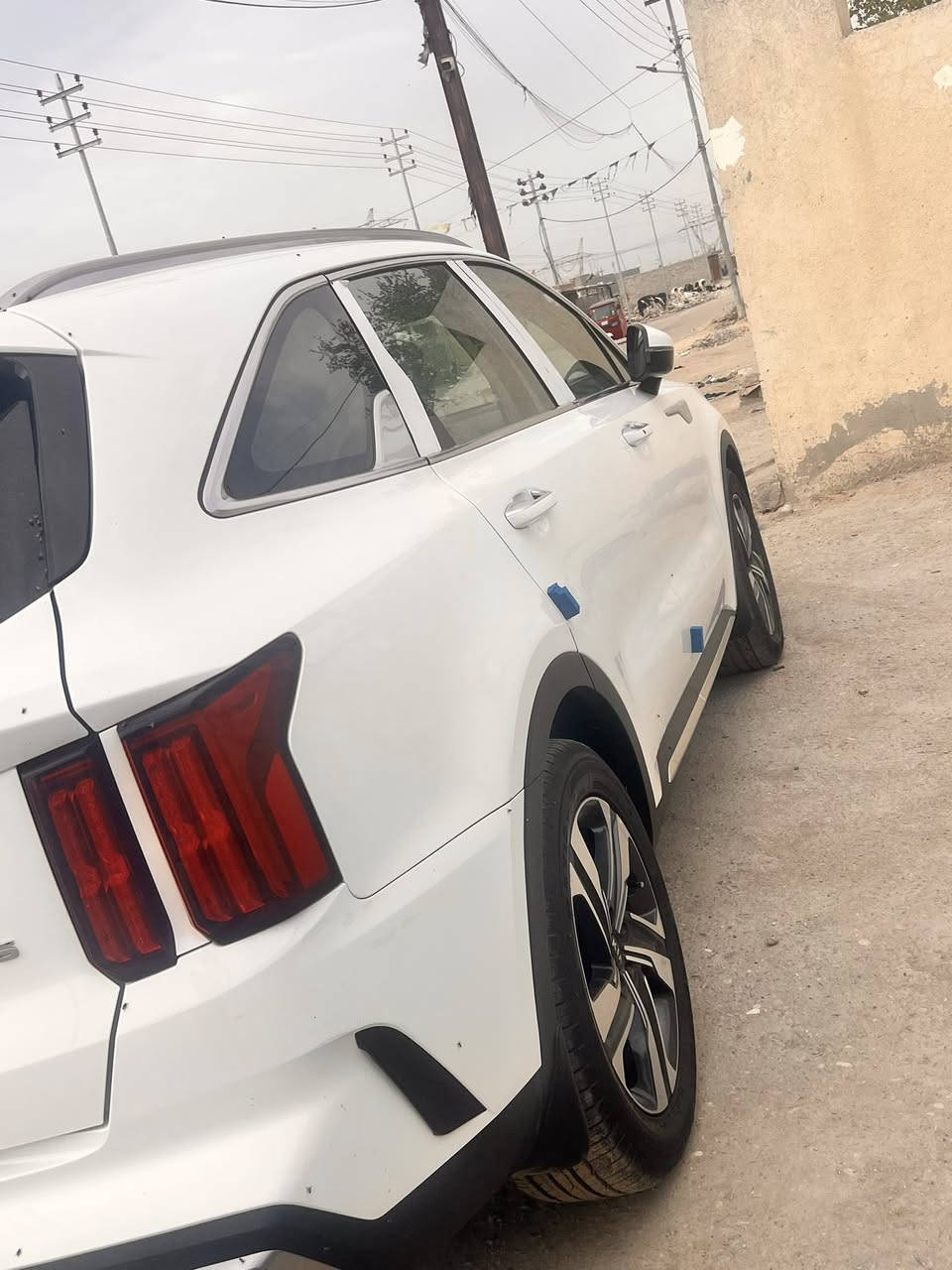 كيا سورنتو موديل 2021 مكفوله السياره  محرك 3600سياره محجوزه للمصرف ستقطاع كتروني مباشر بعد 6شهر اصير حره تحوله بسمك 
السعر 230وبيها مجال قليل 
***********
المكان البصره
