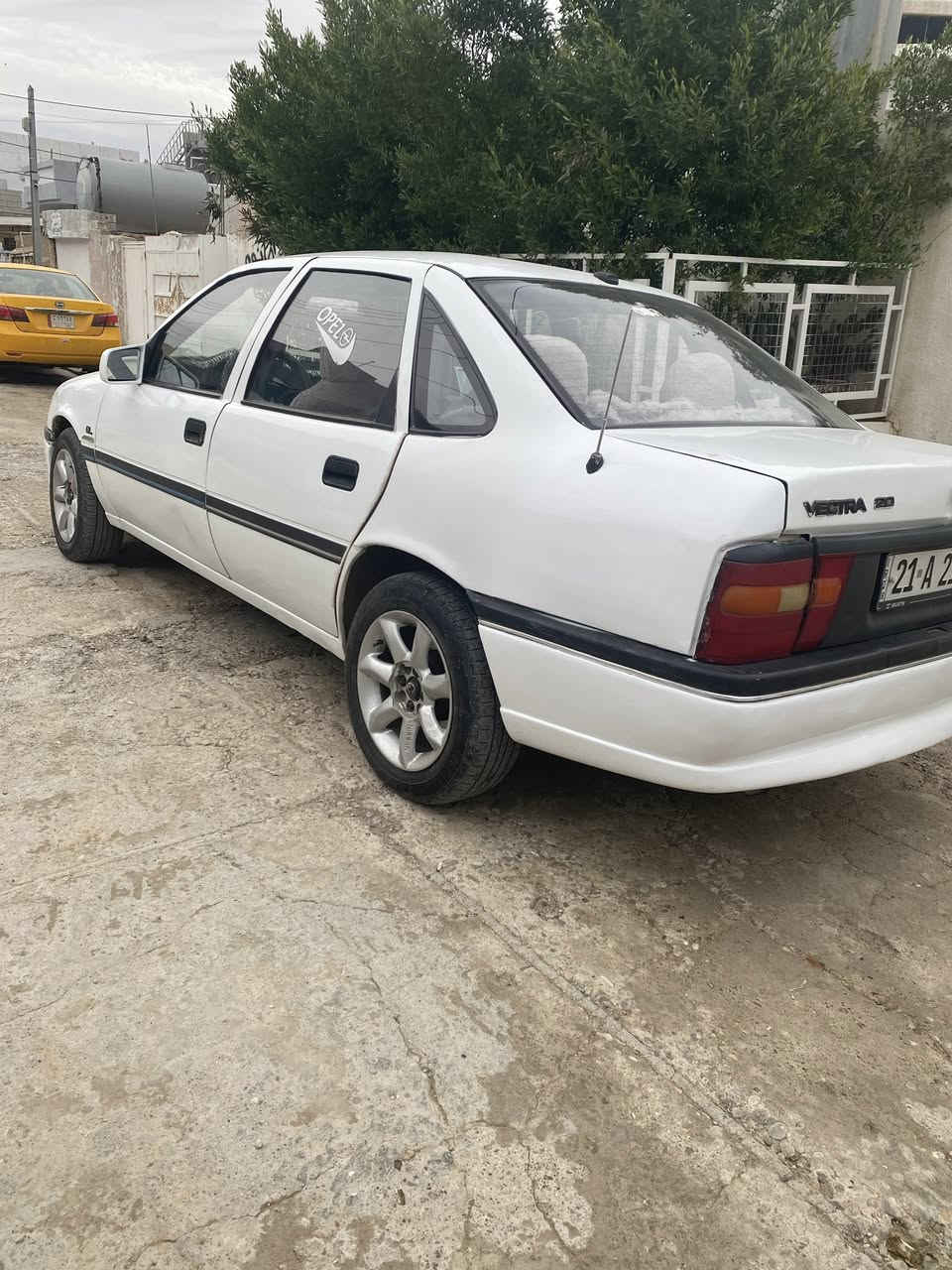 ئۆپڵ ڤیکتریا ئۆتۆماتک سەیارەرەکی تونوتۆڵە گێڕومەکینەی بەشەرت بێتەقەو ڕەقەیە کارتی بەنزینی کەرکوکی هەیە بە ناو خۆمەوەیە سەنەوی تازەیە تا 2027 سەیارەکە تەنها بەلایا کەوتوە نرخ 36مەجال ***********       ***********
