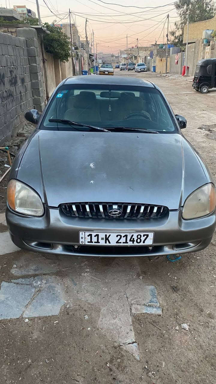 سوناتا موديل 2001 مكان بغداد ورقم بغداد اخوان السياره جاهزه من كل شي صدر نضيف مكينه وكير نضيفه  خير من الله السعر 45 وبيهة مجال حك الجيه  ***********
