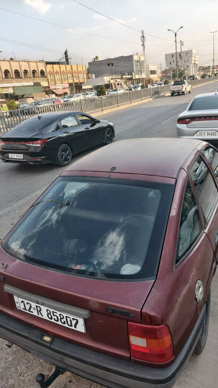 السلام عليكم
اوبل فكترة ماروني جنطة
موديل 92 لوحات مسطرة اجنبي
سنوية للـ2029 شرط التحويل
مكينة 18 كير عادي 
اربعة دسك قفل مركزي اريل كهربائي
وايرمنية كلها شغالة طخمها زين
سيارة بدون ضربة بلادية واللون امبين كدام العين
السعر المطلوب 40 ورقة والله يسهل للجميع
***********
***********
