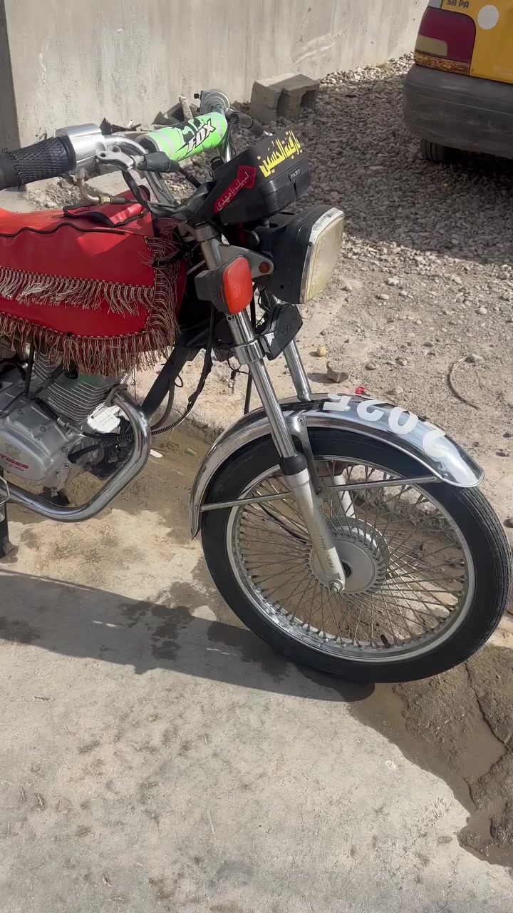 سلام عليكم دراجه لل بيع فقط  الله شاهد ع كل كلامي دراجه مابيه اي نقص نضيف بهاده فيديو تاير خلاصن جان بس اليوم شديتله تاير جدد مكينه صوته كدامك سعه دراجه كشنه اشوي مشكوك بس بي غلاف مكينه والله جان مامفتوح من 2020قبل 3شهر سويته تشفيت او تجي تشوف ما بيه اي بوخار مكينه نضيفه فول فول نوعه تايكر موديل2020ويل ورا هم بدلته قبل شهر جديده دراجه مال بيت سعره390بيه مجال اشويه لل طيبين رقمي***********
