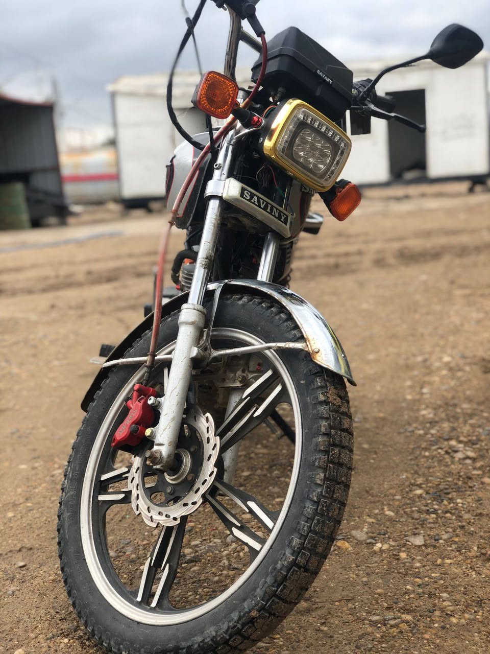 سيفان 2021 منفيس فقط
كله بلادي بس جوزه مابي يشتغل فيشه ربط 
محرك بلادي سبانه ممدوده عليه سلف وهندر شغال كهربائياته كلهه شغاله 
السعر راسلني ع رقم *********** بي واتساب 
ممتواجد فيس ما اردلك تتعب 
مكانه الرمادي قرب مسبح الرمادي
