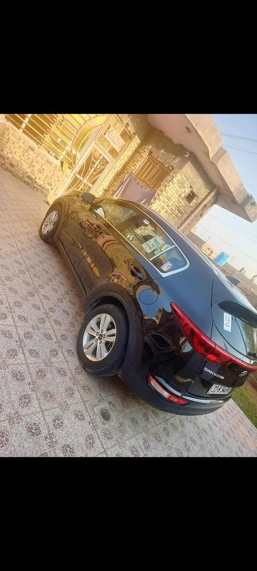 كيا سبورتج 2017وارد امريكي ضربته جاملغ وبنيد وجاملغ ثاني بيه طخه جاهزه وجديده رقم اربيل راعيه عربي من البصره مكاني  بيع ومراوس سعره ب145بيه مجال *********** مكان سوك الشيوخ

