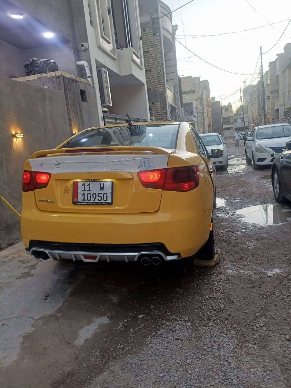 سلام عليكم شباب فورتي موديل ١٣ امريكي كير مكينة تبريد صدر امامي وخلفي بسمي بغداد انكليزي مكان سيارة بغداد للاتصال حسين *********** السعر ٨٥ وبيها مجال
