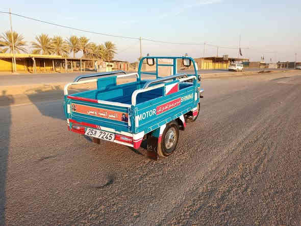 السلام عليكم ستوته للبيع موديل 20 محرك 23 اوراق اصولي كفاله عامه ستوته جاهزه سعر 1450 وبيها مجال المكان بابل الشوملي الرقم ***********
