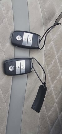 للبيع..  بصمات سورنتو اللاستفسار 07810063750