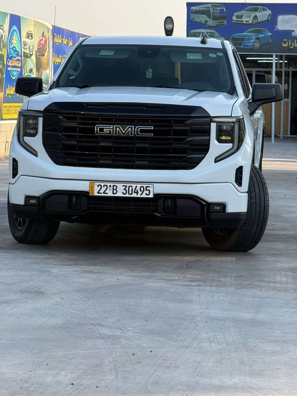 GMC SIERRA
السلام عليكم GMC سيراا 2023 للبيع 

السعر 280$ قابل للتفاوض 

مكينه 2700 توربو 

شاشه كبيره 

عداد دجتل متغير 

كشنات كهرباء 

سياره جاهزه للاخير متصرف عليه الف 

استفسار ***********
