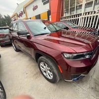 جيب موديل 2022 / 7 راكب رقم بغداد بسمي ماشيه 40 حادثه بس جاملغ ايسره ب...