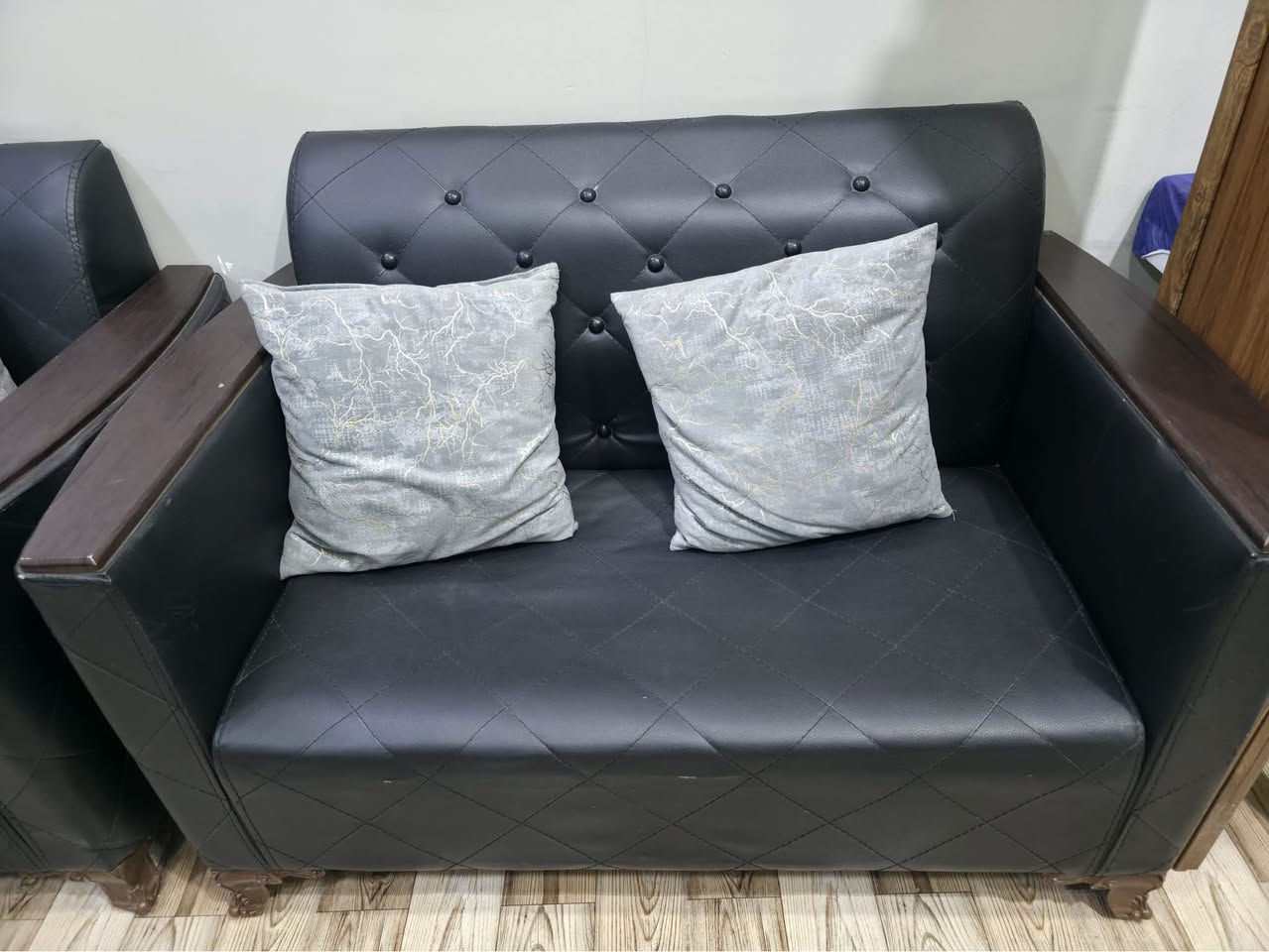 قنفات للبيع سعر 275 مكان كركوك مابيه عيب بشرط كركوك, العراق


**إذا كنت صاحب هذا الإعلان وتريد حذفه لأي سبب، رجاءا أرسل رسالة إلى الدعم الفني**