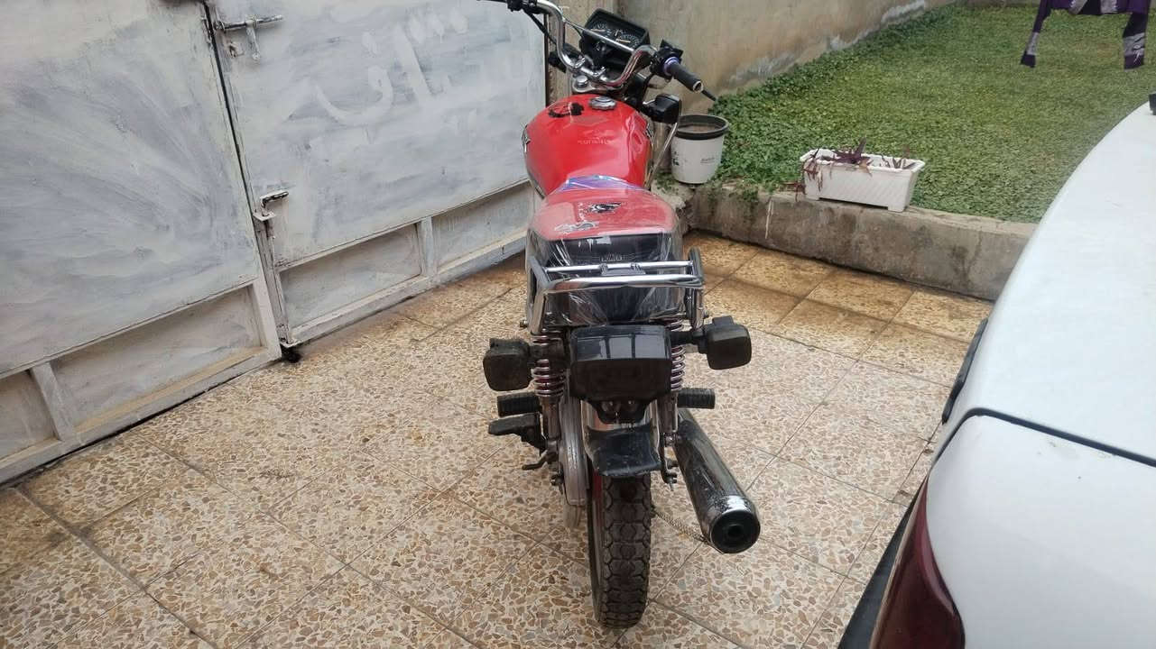 السلام عليكم موطور سيفان للبيع كهربائيات شقاله محرك ما مفتوح شرط الفحص مكاني جنوب  الموصل ناحية الشوره السعر خاص رقمي ***********
