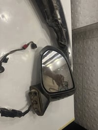 غراض جينسيس جي ٩٠ موديل ١٨ للبيع مكان بغداد الكرخ 07704224227