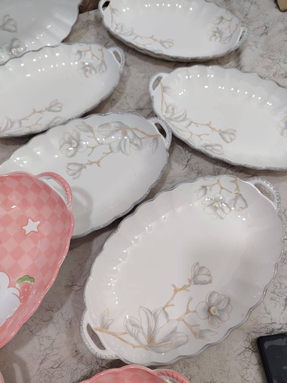 ما شاء الله جمال الابلام لتجنن كلشي ترهم كليجه 🤭🤍 حلويات مشاوي
قطع مميزات ونادراً طبعن بالواقع احلى حجم30 سنتيم ومضلعه قطع قليل متوفر منها❤️‍🔥🙈


**إذا كنت صاحب هذا الإعلان وتريد حذفه لأي سبب، رجاءا أرسل رسالة إلى الدعم الفني**