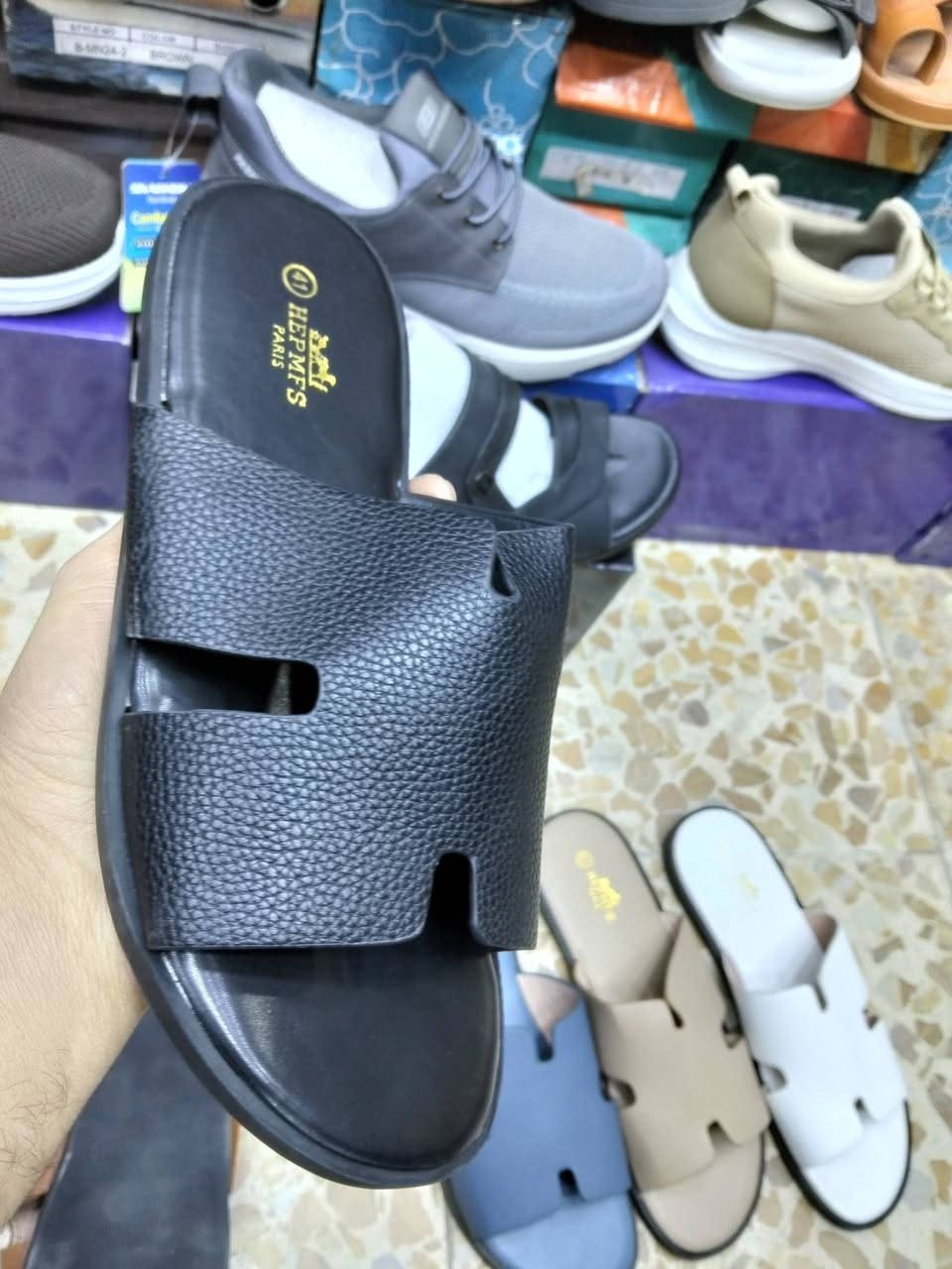 السعر 10,000 دينار فقط شحاطه رجالي جميع القياسات والالوان من قياس 40 الى 46 فقط


**إذا كنت صاحب هذا الإعلان وتريد حذفه لأي سبب، رجاءا أرسل رسالة إلى الدعم الفني**