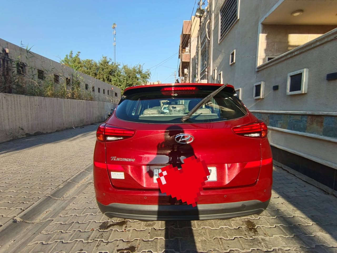 توكسان ٢٠٢٠  فول مواصفات بانوراما زجاج
 وكل مواصفات الكاصد خليجي ٥ عدسات
 تبريد قطعتين مري شفط  وبقيه المميزات لموديل ٢٠٢٠

بيها صبغ ابواب جهة السايق و ملاحظات بسيطه لان تعلمت بيها سياقه
 مكفول محرك وكلشي نظيفه جدا دواخل وكشنات كهربائية
مااشيه ٧٢ لون ماروني بغداد 
هزة ورقم وسنويه جديد تحويل ثاني يوم لان باسمي 
ب ١٧٥رايدتها - سبب االبيع عدنا عمليه قلب مستعجلة
مكاني بغداد حي القاهرة


**إذا كنت صاحب هذا الإعلان وتريد حذفه لأي سبب، رجاءا أرسل رسالة إلى الدعم الفني**
