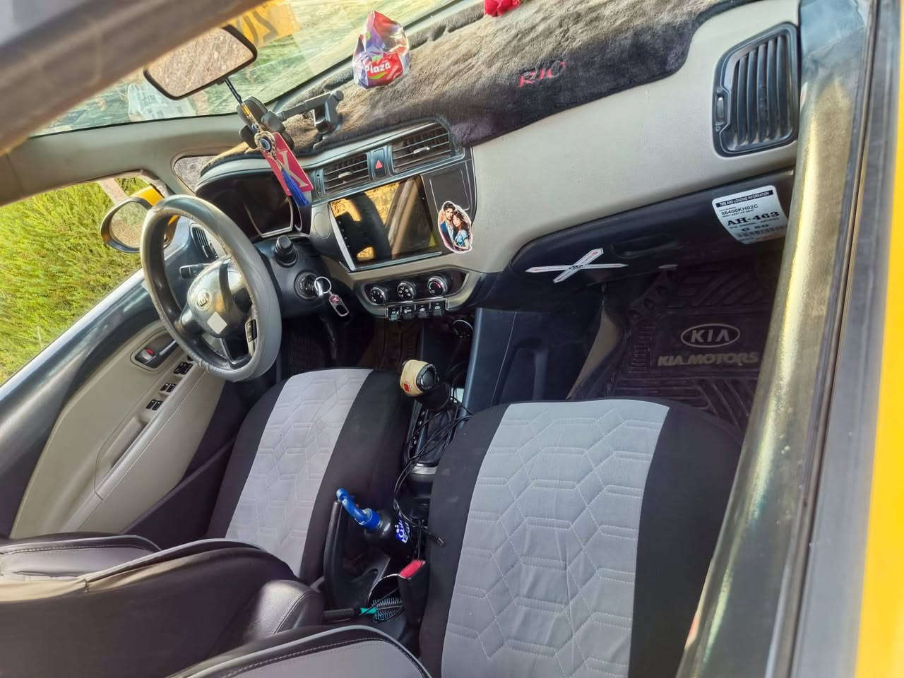 كيا ريو موديل 2015 كوري
محرك 1600 دوش نضيف
كير at نضيف
سنويه بأسمي تحويل ثاني يوم
هيئه وغرامات مصفره
ضررها بوند مبدله وتقليطات بسيطه مال تكسي فقط
سعرها 88 وبيها مجال
***********
