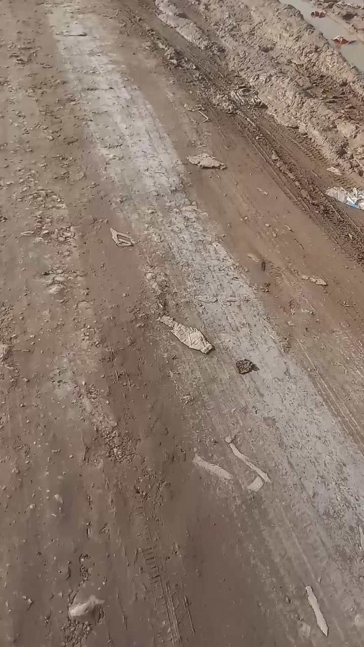 بيت للبيع خلف المعهد الفني  مطلوب مبادره ٨٠ وباليد ٧٥ مساحه ٢٠٠ متر كونكريت الاستفسار ***********
