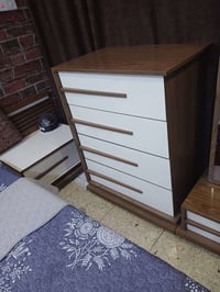 غرفة مابيها اي ضرر للبيع 07838670959