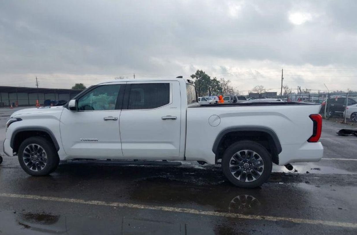 تندره مديل ٢٣ رقم بغداد فول مصفات ما عده تنته سياره جديده هايبرد مكان سياره ديالى السعر ٤١٠ و بيهه مجال
***********
