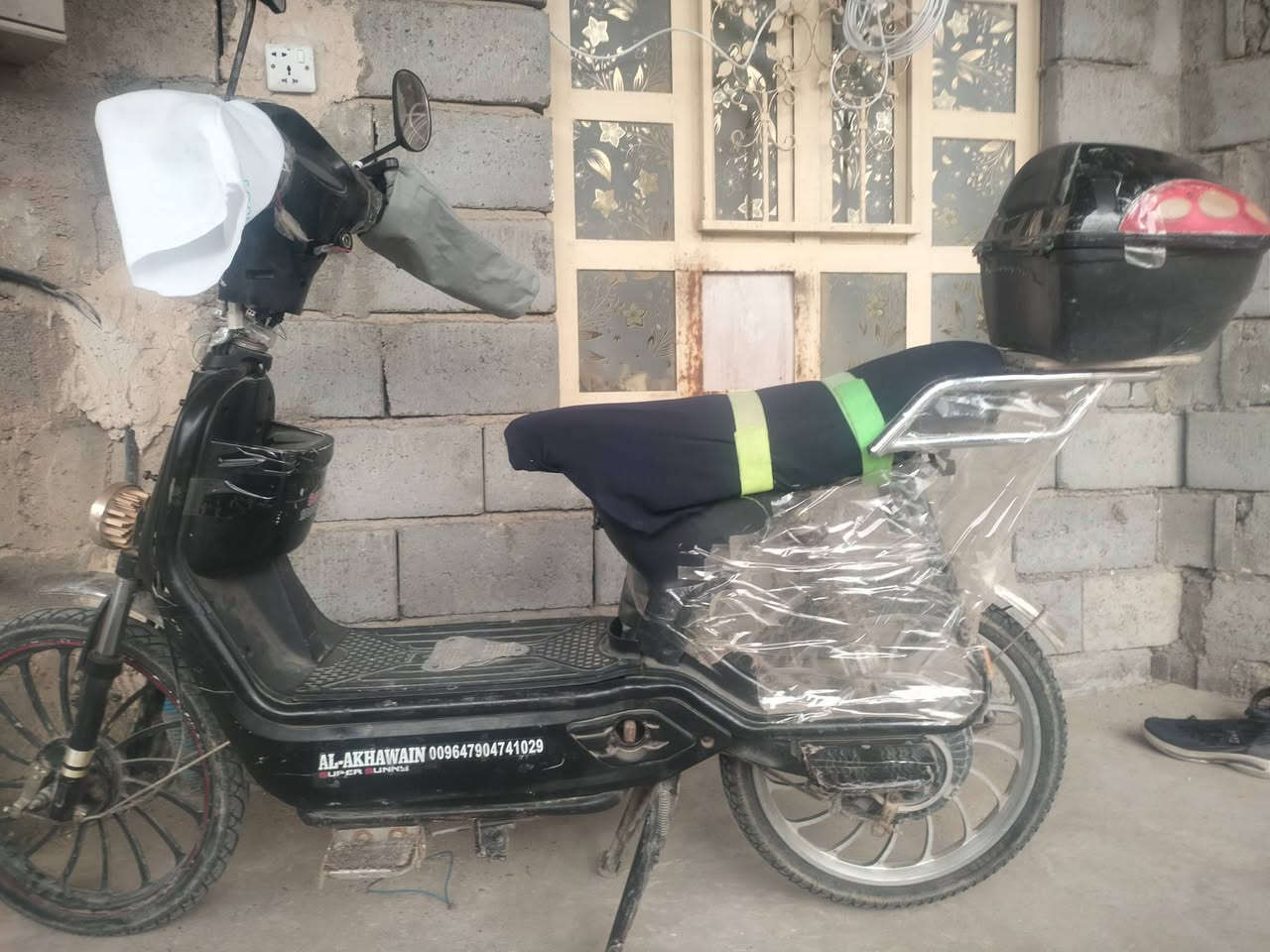 سلام عليكم موطور للبيع السعر 125 قفل البطاريات يقرن 11 وحده تقره 10 ونص المكان المحامده البذياب الستفسار ‏‪0783 792 2772‬‏
