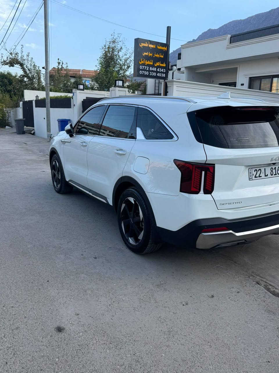 سورينتو 2024السياره فقط شبرين بيه بارد باقي السياره كفاله عامه السياره دات شو السياره نضيفه ومرتبه 6v***********
