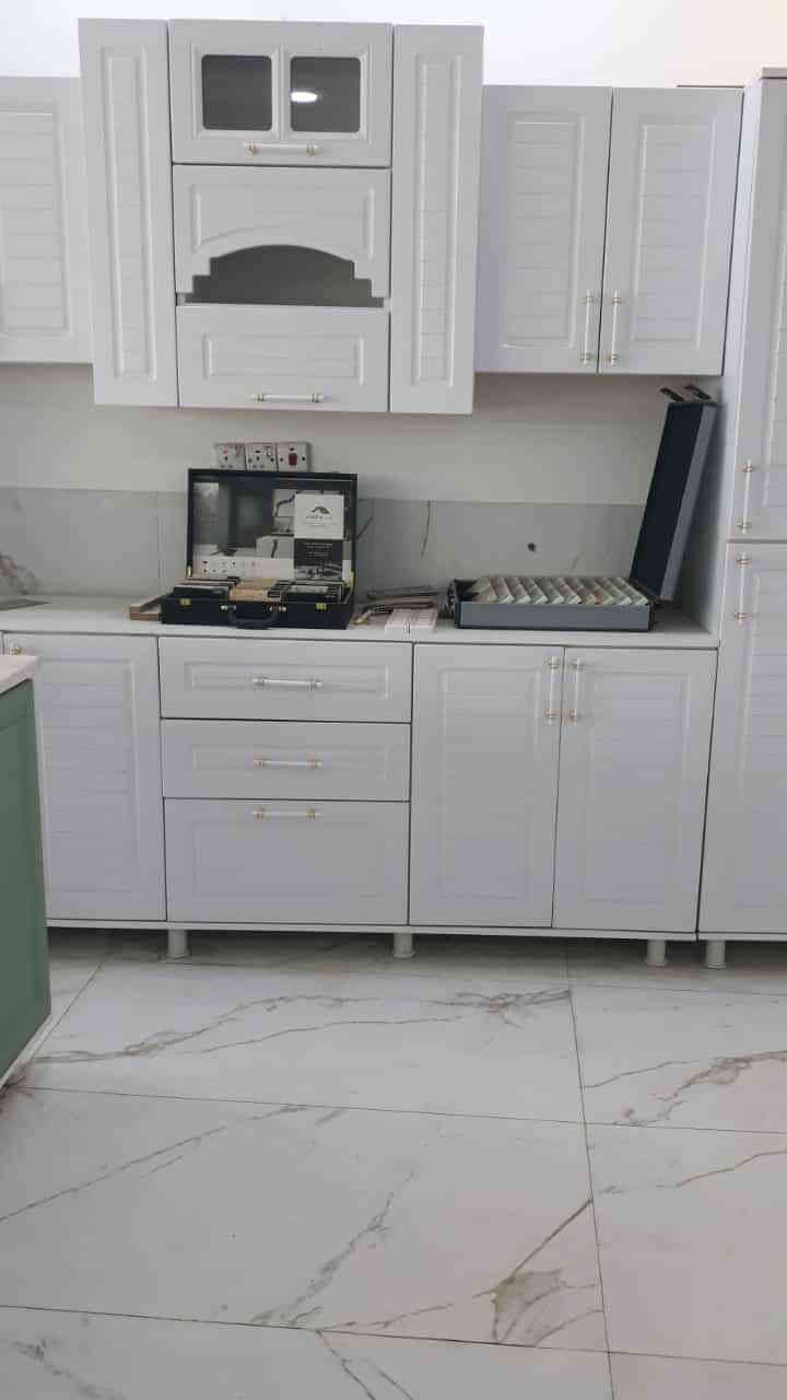 معرض اركان لبيع كافه أنواع الكاوانترات (ألمنيوم ؛mfd’hdf)وتصميمها حسب الطلب وبأنسب الأسعار )جملة ومفرد 
العنوان حي الجهاد خلف مدينة الألعاب للاستفسار الاتصال بالرقم ***********
