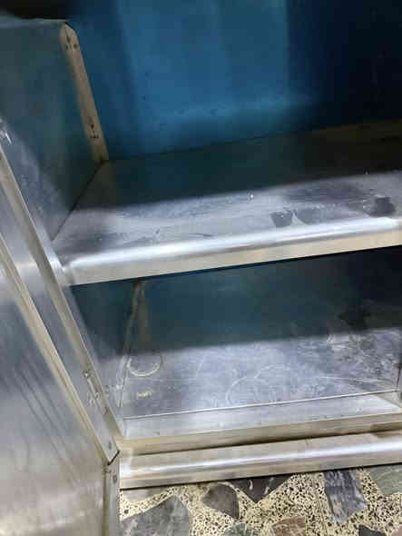 كاونتر تفصال للبيع كله خمس امتار ونص بس سجج مجرات تعبانه ويدات
مترين ارضي سنك حوضين ومعلق 

متر ونص ارضي سطح المنيوم ومعلق 

مترين ارضي سطح المنيوم ومعلق  

***********
