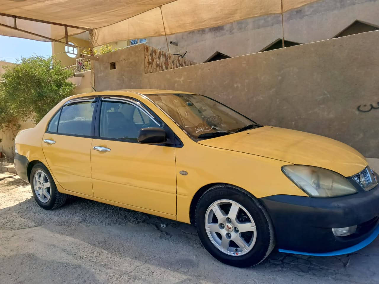 السلام عليكم لانسر موديل 2007 وارد امريكي بلادي كير اوتو ماتيك لا صرف ولا تبخير لشراي يتصل رقم بغداد مصفرة هية وغرامات محرك 1500 ولويالة بدلتهن ويل عادي للستفسار ***********  العنوان ديالى بعقوبة
