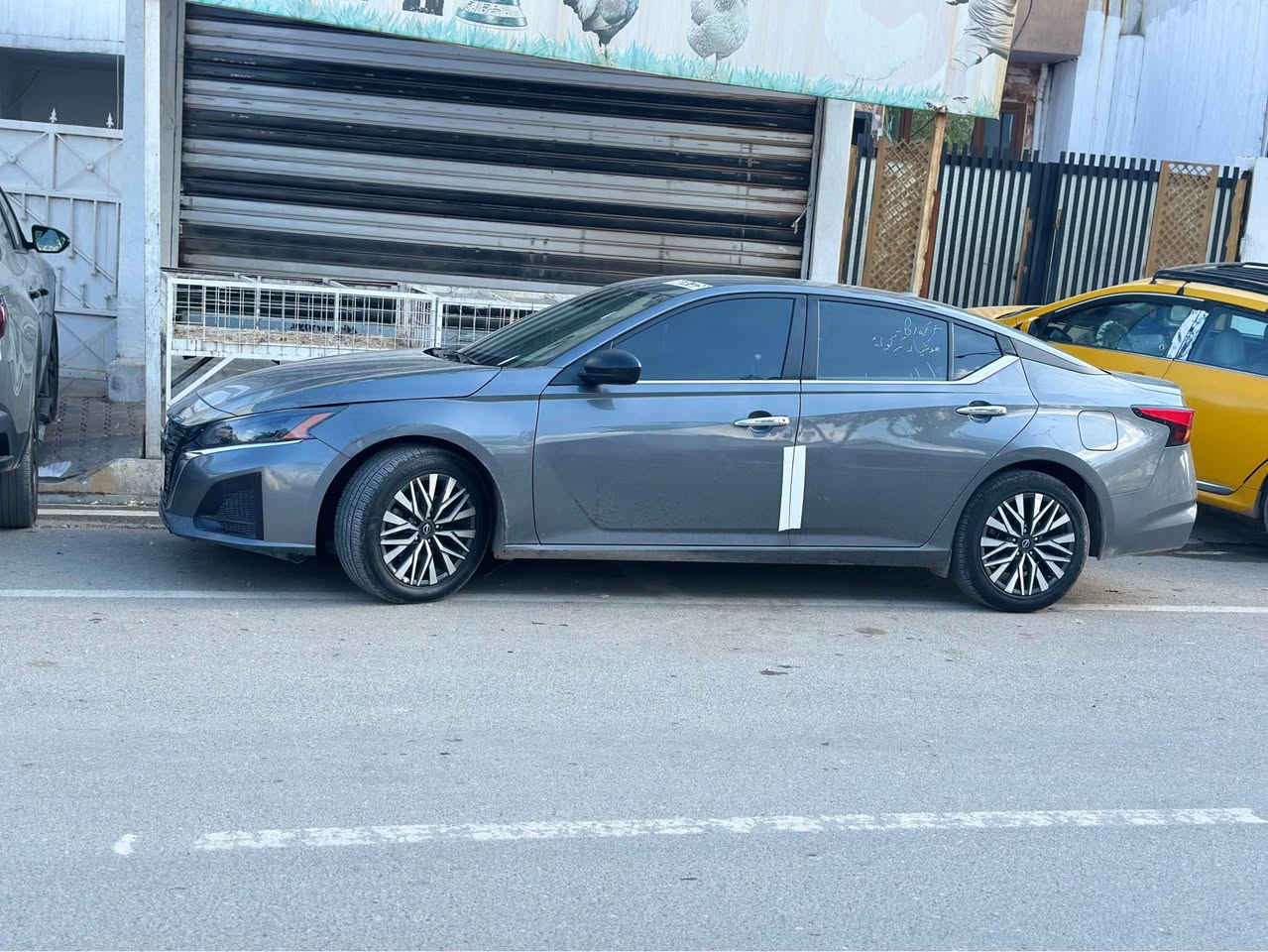 نيسان التيما sv 
موديل 2024 
***********
واتساپی لەسەرە 
ڕاداری پێشەوە و دواوە 
ڕاداری ئاوێنەکان 
حەساس 
شەغال 
کوشن کارەبا 
٢ پارچە و پەلەیەکی بۆیاغە کەمێک ناوگرتنی هەیە 
ڕادار و بەردی گزۆز بە شەرت 
سەنەوی بە ناوی خۆمە تەحویل غەرامە بە شەرت 
٤ تایە و ویلی لۆکی لە ژێرە 
سعری ١٥٢$ کەمێک مەجال 
شوێن کەرکوک كركوك, العراق
