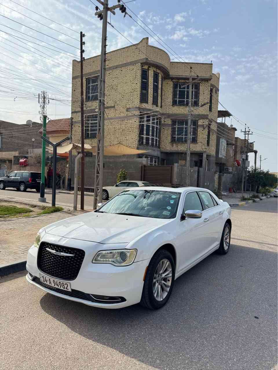 اوباما 2016 فول للخير C سياره مكينه 6 سلندر  جاهزه رقم بصره انكليزي راعيها بابو لخصيب يمي بيها قطعتين صبغ السعر 210 بيها مجال للتصال *********** البصرة, العراق
