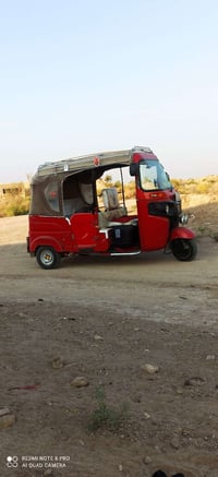 ســلام عليكم مطــلوب تكتك  مناسبه همشي المحرك  الي عده بس يعلق    كون ...