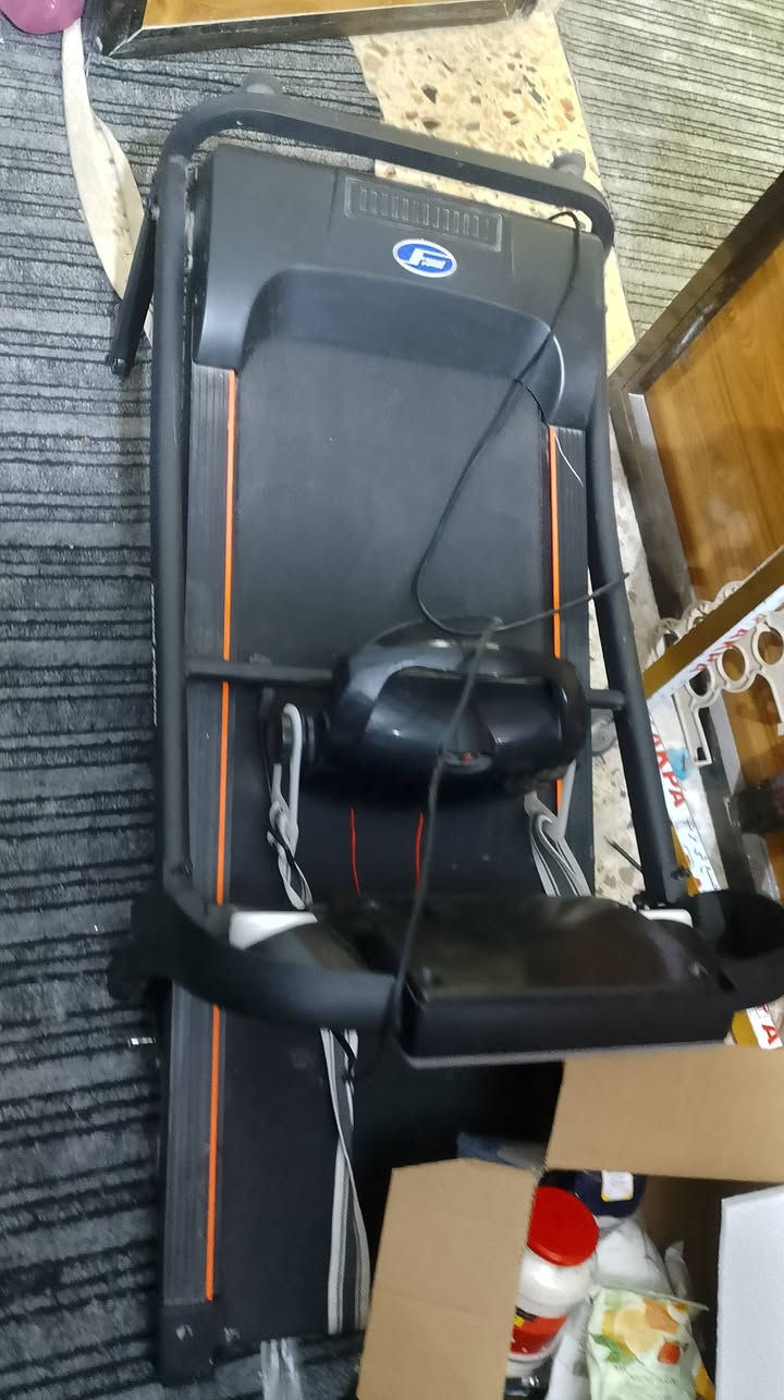 للبيع جهاز جريي جديد مستعمل قليل جداً  سعر 300 وبي مجال قليل
للاستفسار 
***********
