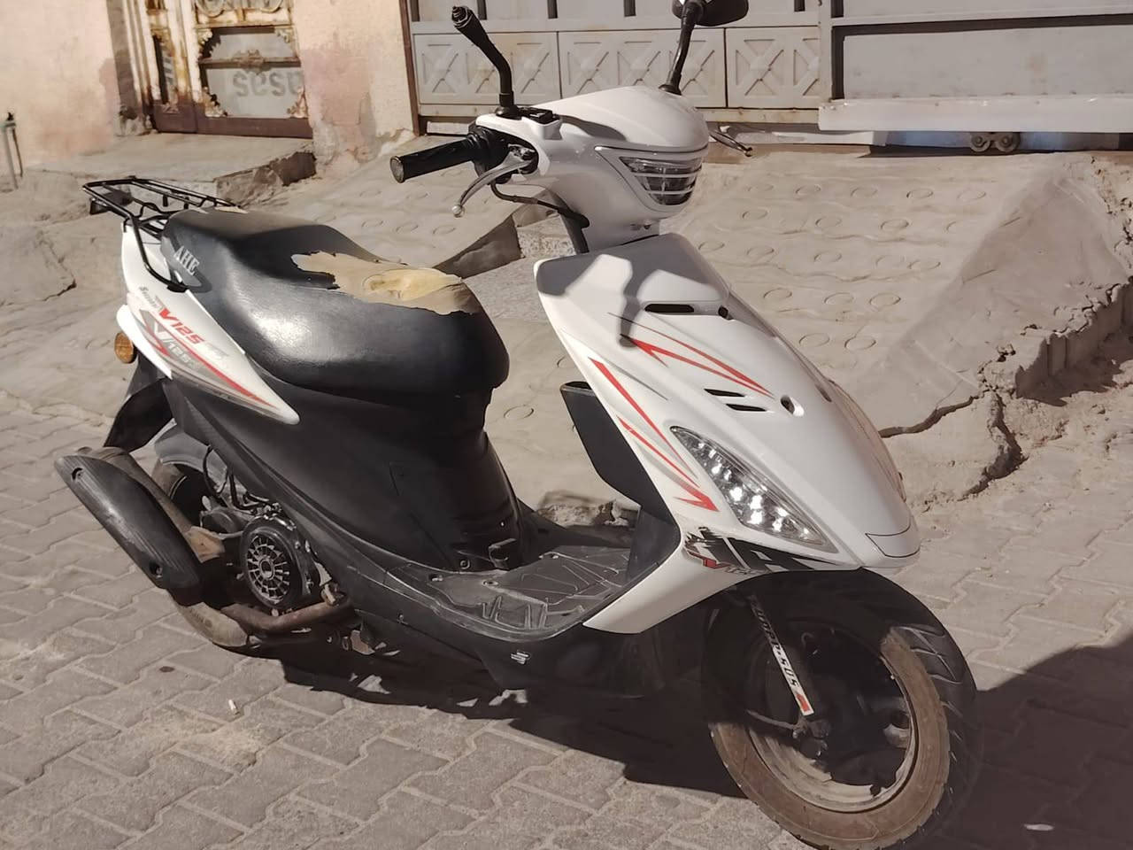 دراجة نوع ادرس نظيفه گفراتها نظيفة كهربائياتها شغالة محرك نظيف ما مجفت السعر 450 للاستفسار ***********
مكانها البصرة الأمن الداخلي
