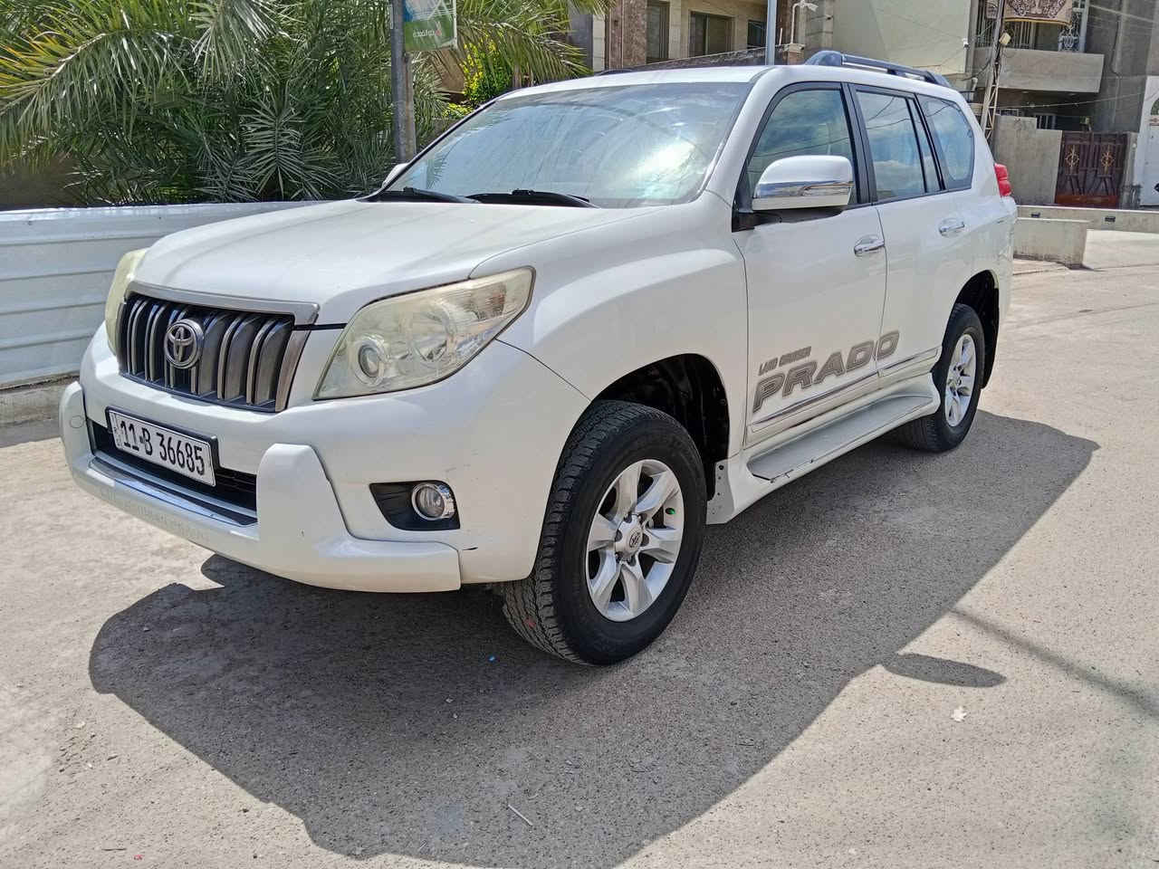 برادو 2012 TXL
6سلندر 4000
وارد خليجي (كويتي) ماشيه 166الف كيلو
السياره نضيفه جدا وجديده

ثلاجه داخليه 
تشغيل بصمه 
ودخول بصمه ايضاً
شاشه لمس 
فتحة سقف سلايد 
كامرا خلفيه 
تحكم ستيرن 
مثبت سرعه 
كراسي جلد 
تبريد 3 قطع
دفع رباعي (4x4)
مري تحكم كهربائي
وباقي التفاصيل موضحه بالسونار داخل المنشور
المكان: بغداد  
والي يريد يستفسر اتصل على الرقم مكلف بالنشر 
السعر الاتصال بالرقم

للتواصل : ***********
