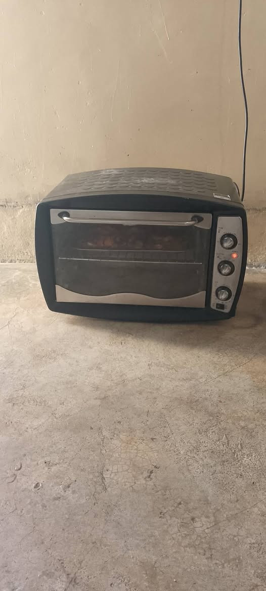 اوفنات نظيفات بشرط سعر هن ثنينهن 25


**إذا كنت صاحب هذا الإعلان وتريد حذفه لأي سبب، رجاءا أرسل رسالة إلى الدعم الفني**