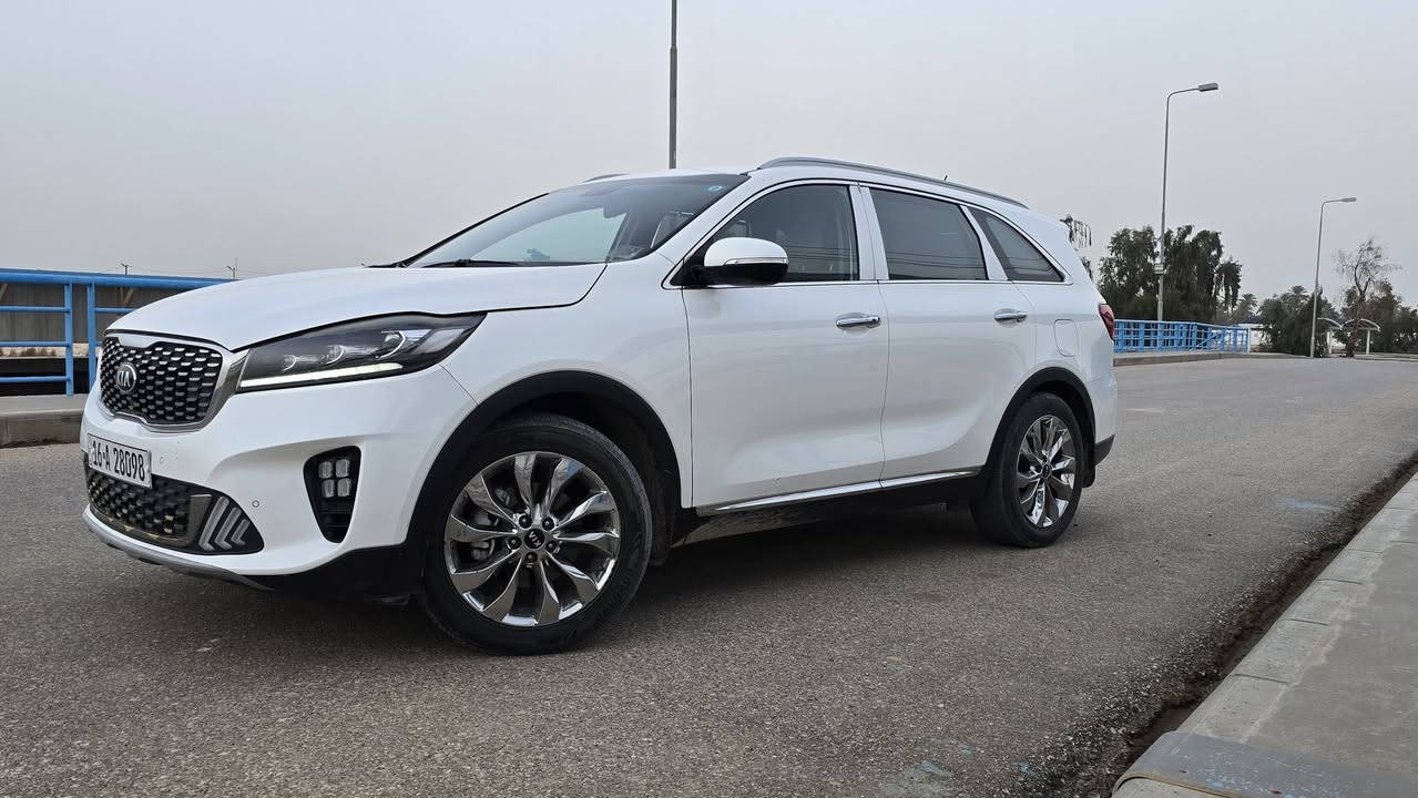 السلام عليكم
للبيع 
كيا سورنتو 2019 خليجي  
رقم قادسية 

6 سلندر 
7 راكب 
3 قطع تبريد 
بصمة 
بصمة ابواب 
لد امامي خلفي 
جنطة كهربائية 
جنطة ذكية 
كشنات كهرباء
شاشة كبيرة 
بردات ابواب خلفية 
تحديد مسار
مانع نزلاق 
انضمة قيادة 
نظام ترحيب 
ويل كروم 19
حساسات امامي و خلفي 
اشاير بل مري 
كروز سرعة 
تحكم استرن 
لايت زنون 
سيارة بعد بيهة هواي مواصفات 

🟩 السعر خاص اتصل وتدلل                 
لاستفسار الاتصال ع الرقم 
(***********)

تحياتي لجميع 🌹 🌸 🙏🏻
