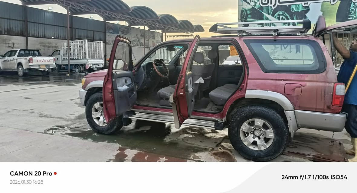 هايلوكس سورف تويوتا ستيشن دبل قماره موديل 1996 شكل 2000 رقم بغداد دولي جديد بسمي لون ماروني غيررر محدد صبغها مكفوله من انقلاب أو جفيه  وشاصي ايضآ بلاد صفر خياس ما بها اي خياس بيها طخه بل البكلايت الي وره السايق مثل ما موضح بل الصور  السياره فول اوتوماتيك كير وجام تخم تيارات باتري تخم سماعات توسان وشاشه ويل باترول ٢٠٢٠ محرك سنتر لوك  سبير تعليك اربعه سلندر بلاد 2700  بلادي ومحوره سياره ستيران محوره بدون لحيم وقص سياره بها فتحتين للستيران يمنه ويسره السياره نظام الحديث نوزل مو كابريته مشط مو جعمقه مجموعه الدفع الرباعي موجوده عندي ودرعها الستيل الامامي هم موجود نواقصها تبريد 
مكاني بغداد العبيدي شهداء الثانيه  السعر(60)وبيهه مجال 

***********
