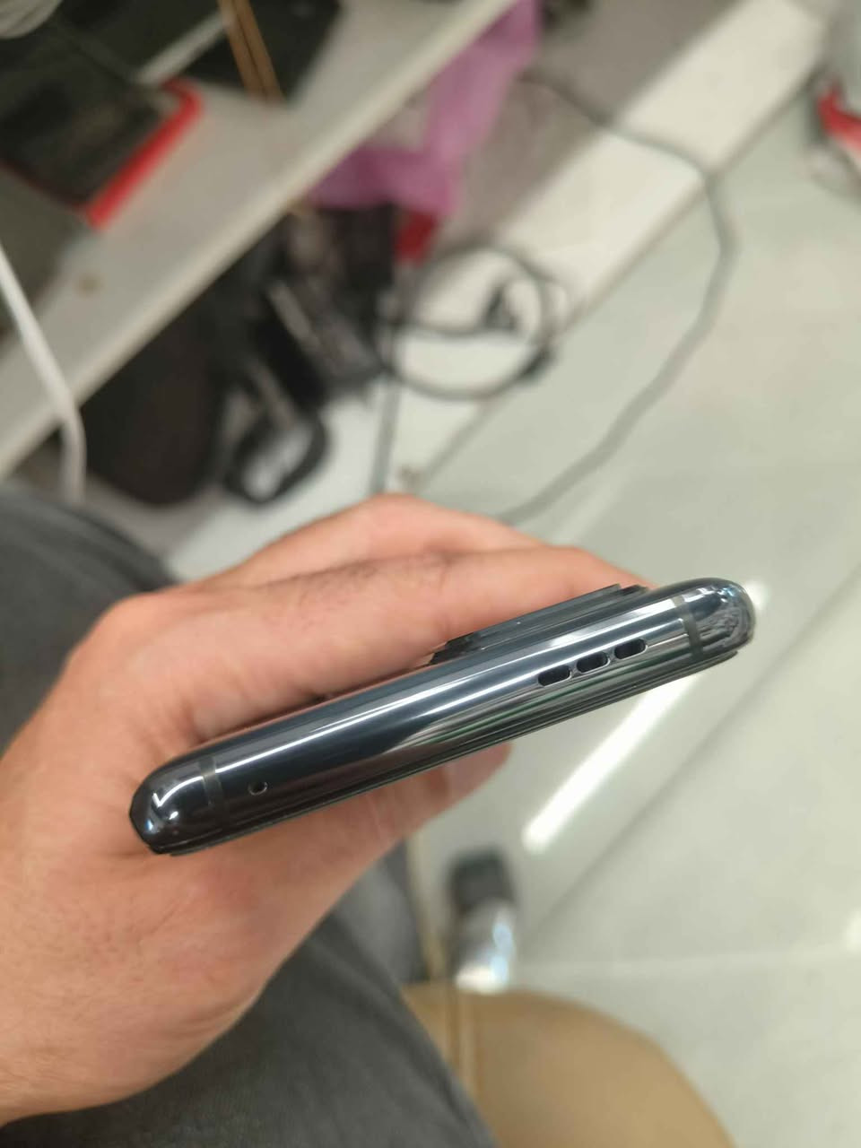 للبيع بلاك شارك 5 برو 256 رام 12
اخو الجديد بدون ملحقات يوجد توصيل السعر 375 الف كركوك, العراق


**إذا كنت صاحب هذا الإعلان وتريد حذفه لأي سبب، رجاءا أرسل رسالة إلى الدعم الفني**